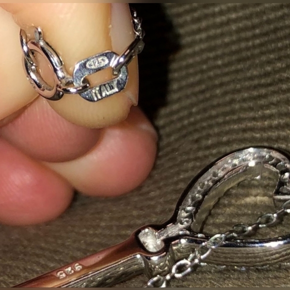 Sterling Silver .925 "Key to my Heart" Necklace - Picture 4 of 4
